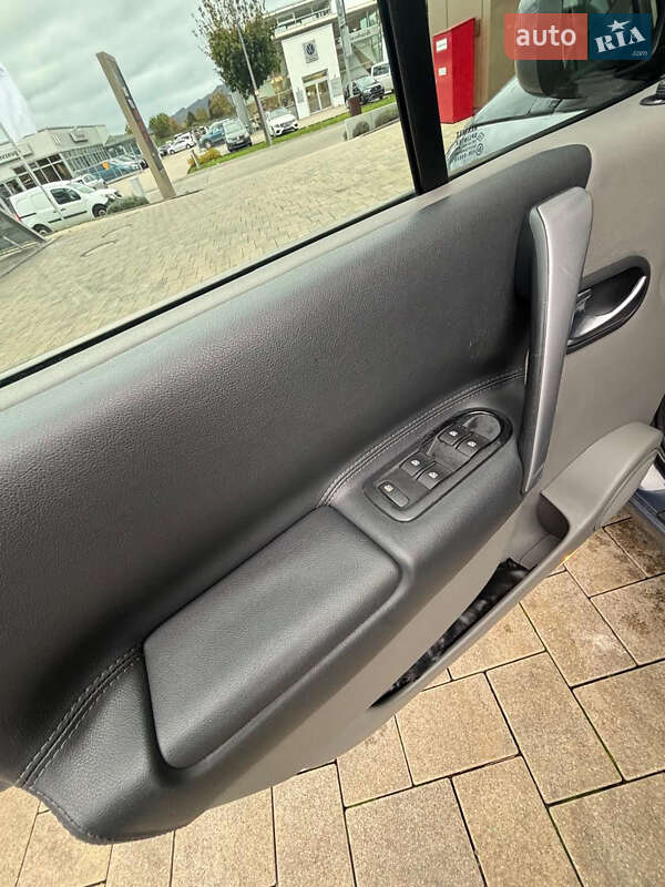 Минивэн Renault Grand Scenic 2009 в Харькове фото 9 Минивэн Renault Grand Scenic 2009 в Харькове