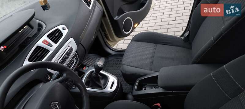 Мінівен Renault Grand Scenic 2010 в Мукачевому