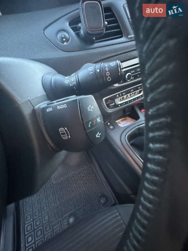 Мінівен Renault Grand Scenic 2013 в Івано-Франківську