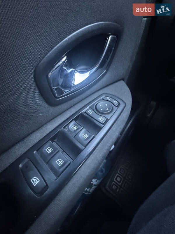 Мінівен Renault Grand Scenic 2013 в Івано-Франківську