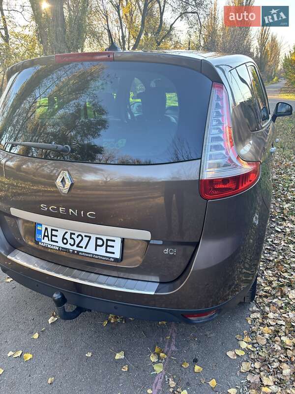 Минивэн Renault Grand Scenic 2011 в Кривом Роге фото 4 Минивэн Renault Grand Scenic 2011 в Кривом Роге