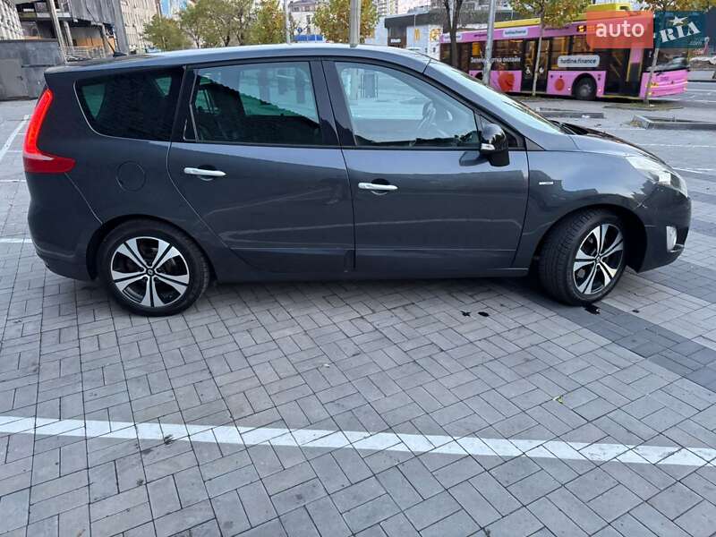Мінівен Renault Grand Scenic 2011 в Києві