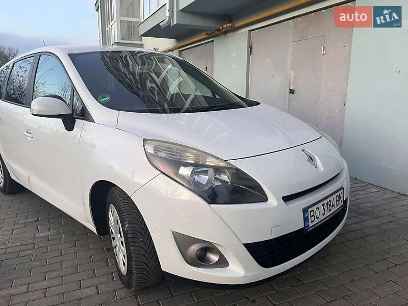 Минивэн Renault Grand Scenic 2011 в Тернополе