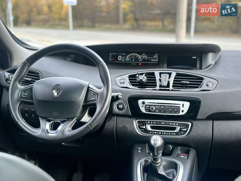 Минивэн Renault Grand Scenic 2013 в Луцке