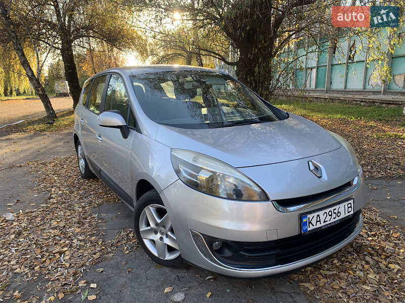 Минивэн Renault Grand Scenic 2012 в Киеве фото Минивэн Renault Grand Scenic 2012 в Киеве