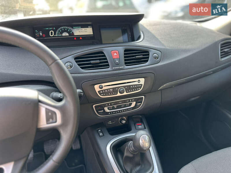 Минивэн Renault Grand Scenic 2011 в Ровно