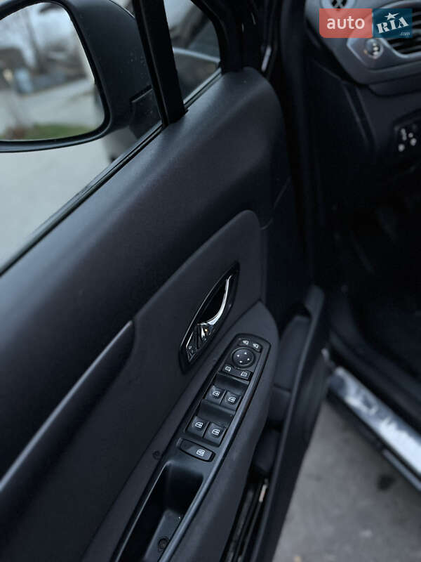 Минивэн Renault Grand Scenic 2015 в Ивано-Франковске фото 16 Минивэн Renault Grand Scenic 2015 в Ивано-Франковске