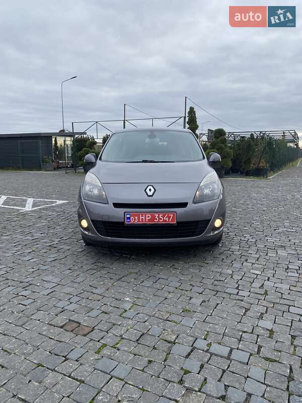 Мінівен Renault Grand Scenic 2009 в Рівному фото Мінівен Renault Grand Scenic 2009 в Рівному