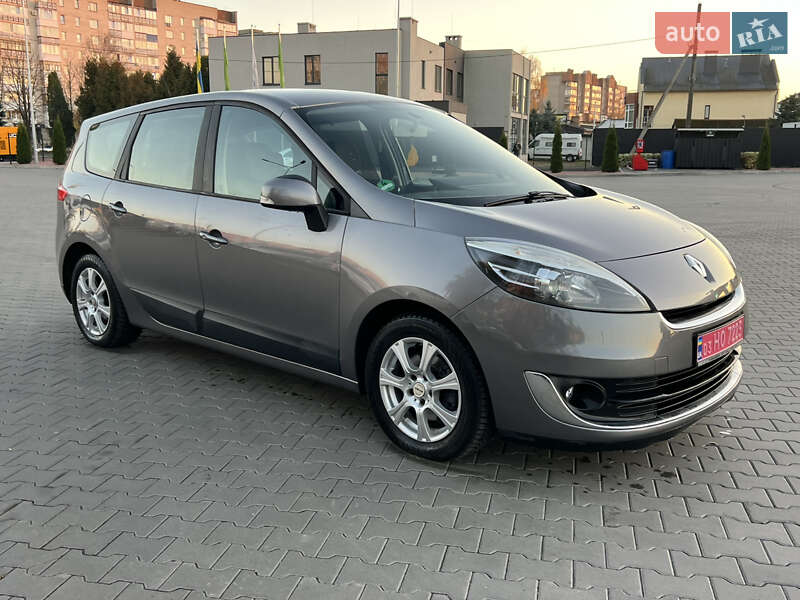 Renault Grand Scenic 2012