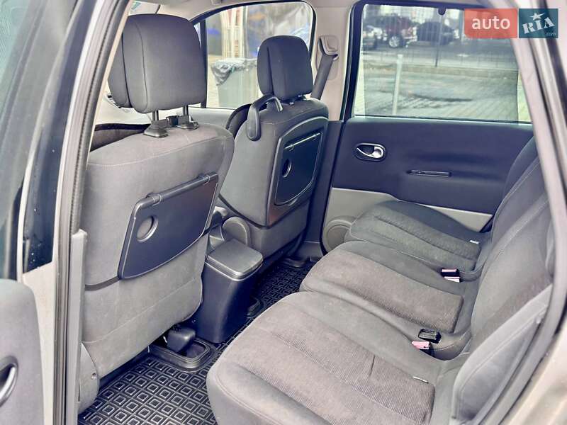 Мінівен Renault Grand Scenic 2007 в Одесі фото 40 Мінівен Renault Grand Scenic 2007 в Одесі