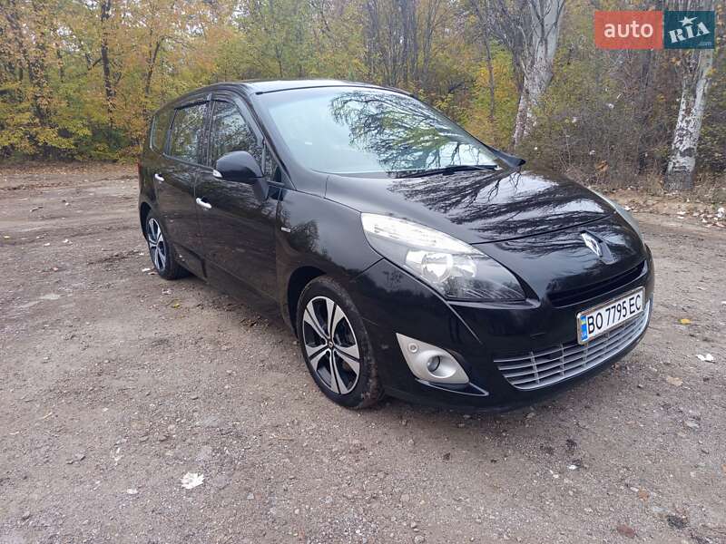 Минивэн Renault Grand Scenic 2011 в Запорожье