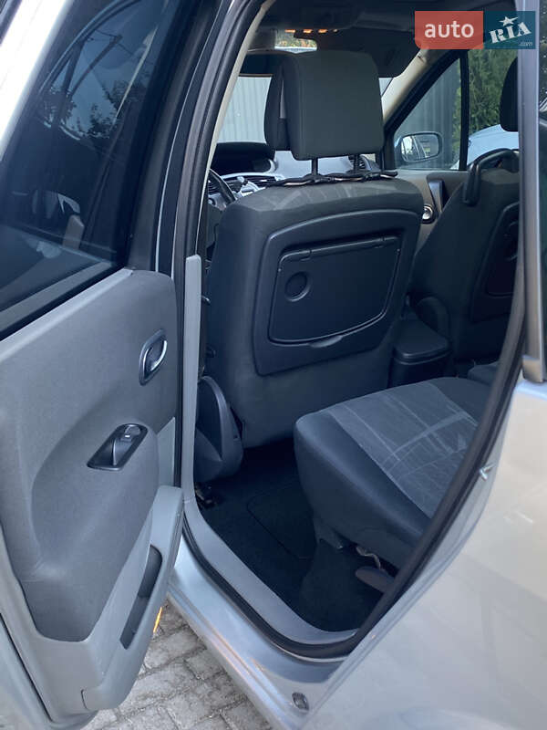 Мінівен Renault Grand Scenic 2004 в Тернополі фото 14 Мінівен Renault Grand Scenic 2004 в Тернополі