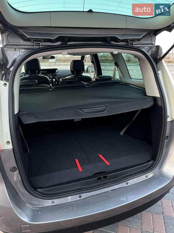 Минивэн Renault Grand Scenic 2013 в Ровно