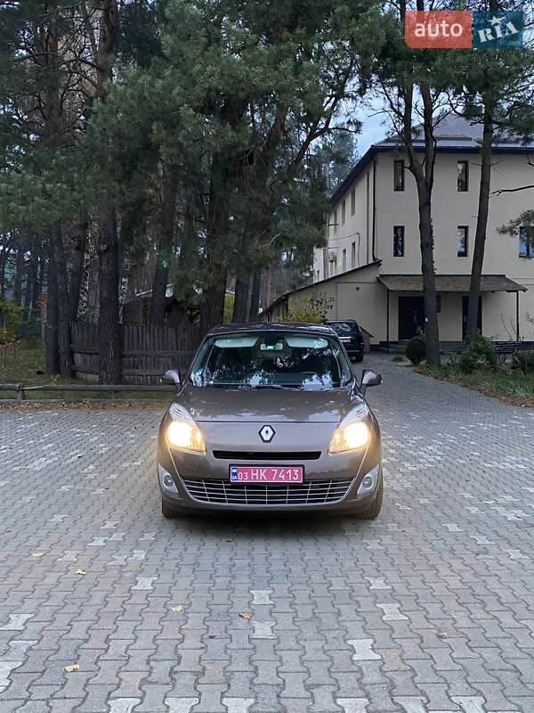 Мінівен Renault Grand Scenic 2010 в Луцьку
