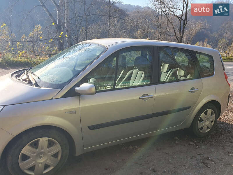 Минивэн Renault Grand Scenic 2006 в Кутах фото 10 Минивэн Renault Grand Scenic 2006 в Кутах