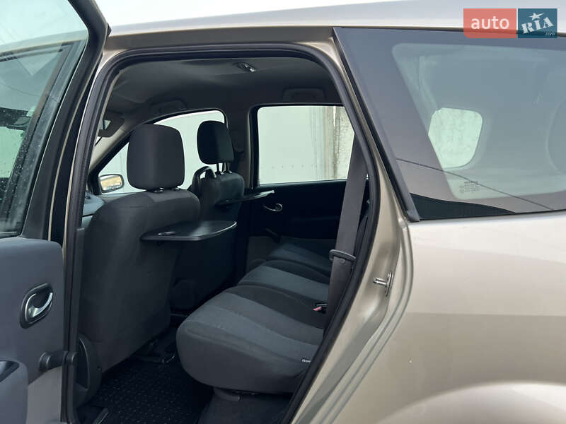 Минивэн Renault Grand Scenic 2007 в Дрогобыче фото 25 Минивэн Renault Grand Scenic 2007 в Дрогобыче