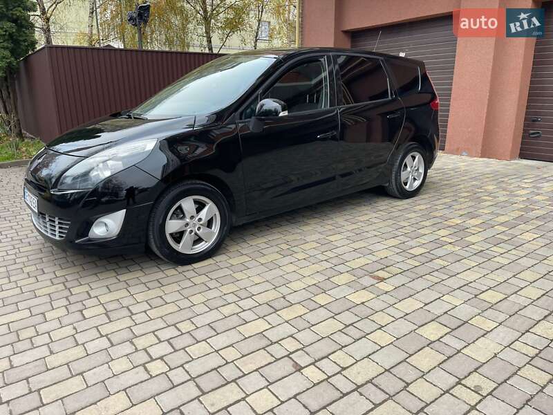 Минивэн Renault Grand Scenic 2011 в Черновцах