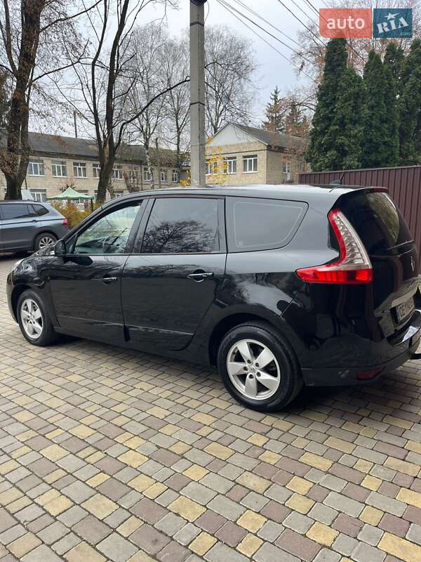 Минивэн Renault Grand Scenic 2011 в Черновцах
