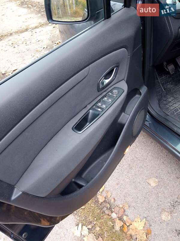 Минивэн Renault Grand Scenic 2010 в Запорожье