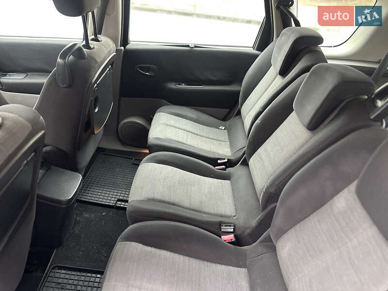 Минивэн Renault Grand Scenic 2005 в Тернополе фото 26 Минивэн Renault Grand Scenic 2005 в Тернополе