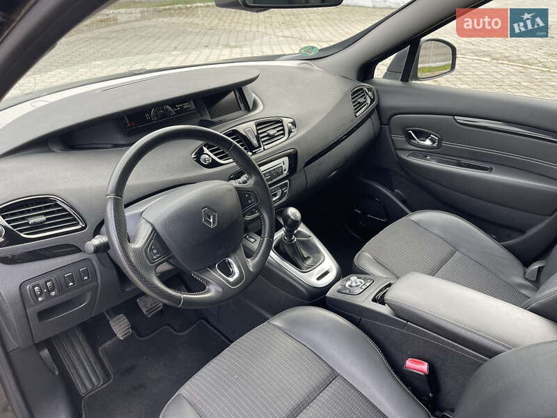 Минивэн Renault Grand Scenic 2013 в Ровно