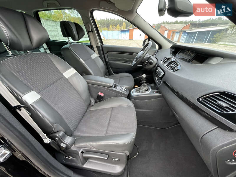 Минивэн Renault Grand Scenic 2013 в Ровно