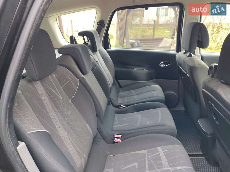 Минивэн Renault Grand Scenic 2007 в Бориславе фото 88 Минивэн Renault Grand Scenic 2007 в Бориславе