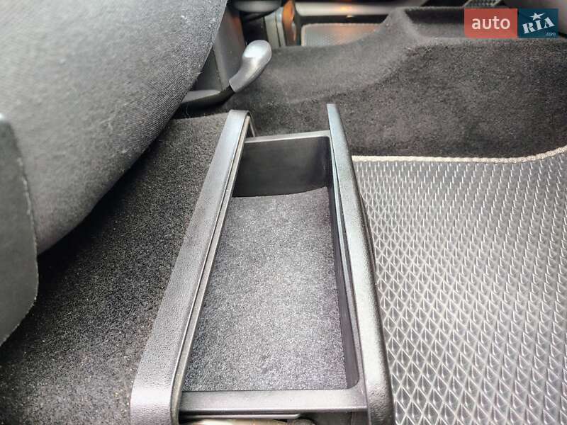 Минивэн Renault Grand Scenic 2007 в Бориславе фото 109 Минивэн Renault Grand Scenic 2007 в Бориславе