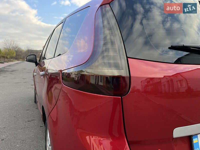 Минивэн Renault Grand Scenic 2011 в Каменец-Подольском фото 29 Минивэн Renault Grand Scenic 2011 в Каменец-Подольском