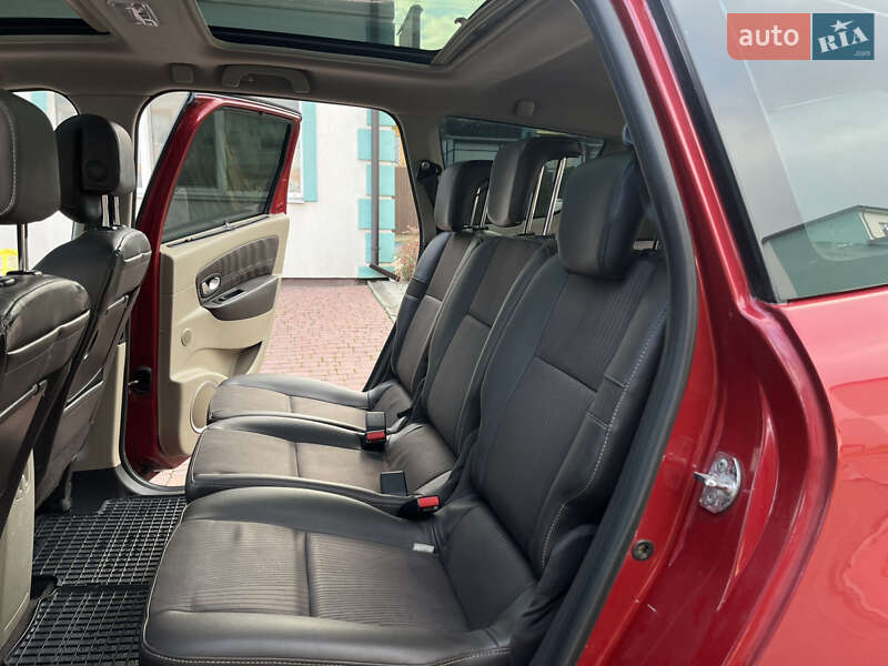 Минивэн Renault Grand Scenic 2011 в Каменец-Подольском фото 39 Минивэн Renault Grand Scenic 2011 в Каменец-Подольском