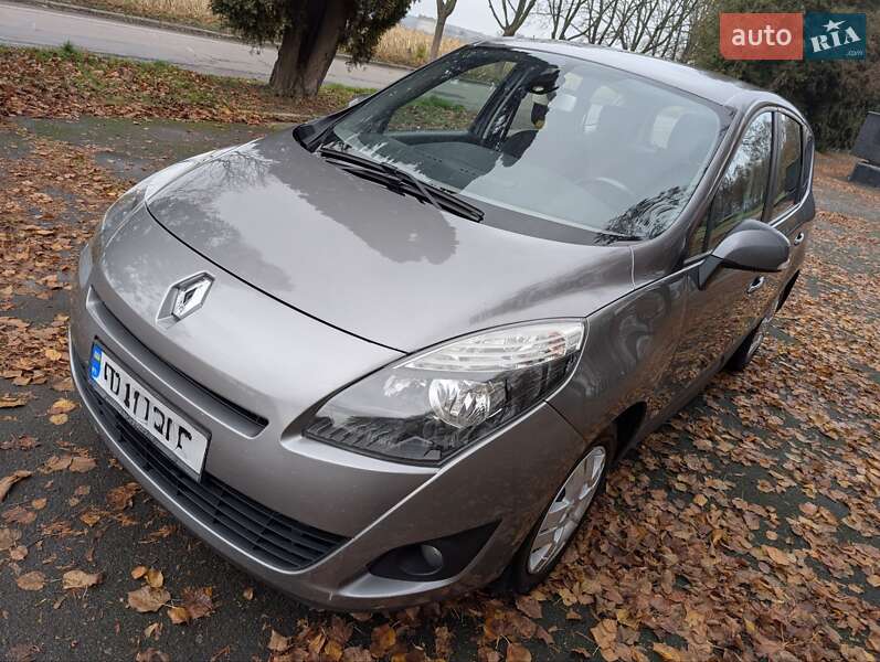 Минивэн Renault Grand Scenic 2011 в Владимире фото 9 Минивэн Renault Grand Scenic 2011 в Владимире