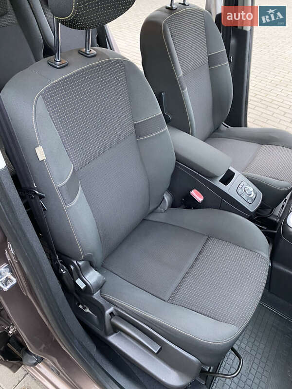 Минивэн Renault Grand Scenic 2010 в Ровно фото 19 Минивэн Renault Grand Scenic 2010 в Ровно