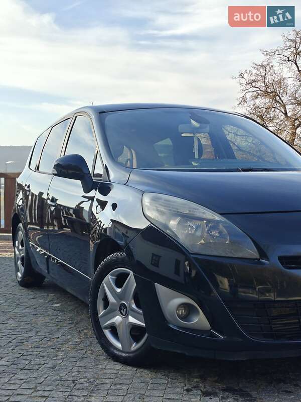 Мінівен Renault Grand Scenic 2011 в Чорткові фото 21 Мінівен Renault Grand Scenic 2011 в Чорткові