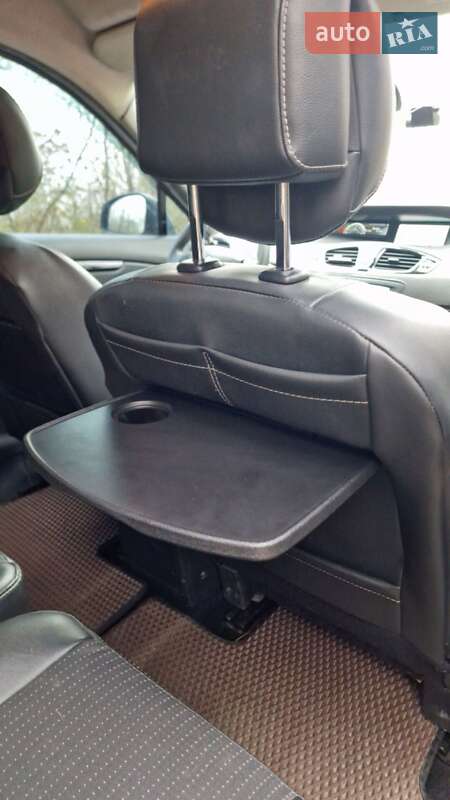 Минивэн Renault Grand Scenic 2011 в Мукачево