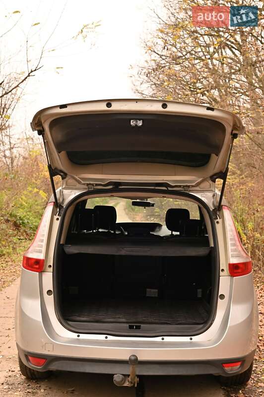 Минивэн Renault Grand Scenic 2011 в Мукачево