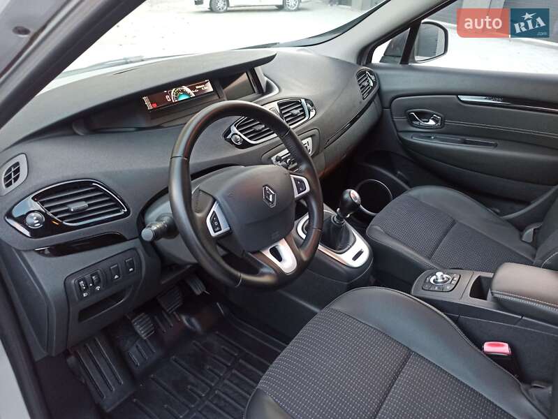 Минивэн Renault Grand Scenic 2012 в Ивано-Франковске фото 54 Минивэн Renault Grand Scenic 2012 в Ивано-Франковске