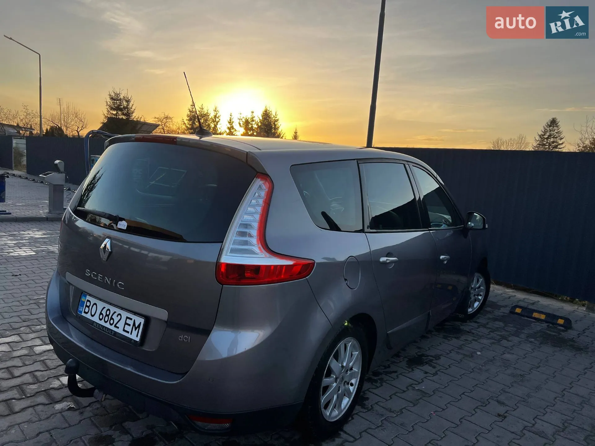 2010 Renault Scenic - мініатюра 3