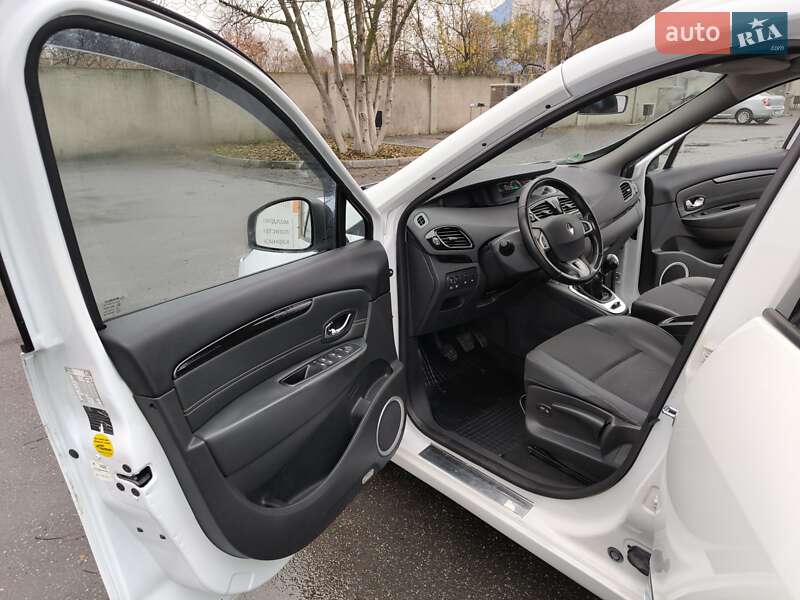 Минивэн Renault Grand Scenic 2013 в Решетиловке