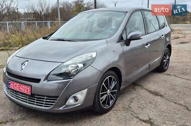 Минивэн Renault Grand Scenic 2011 в Нововолынске