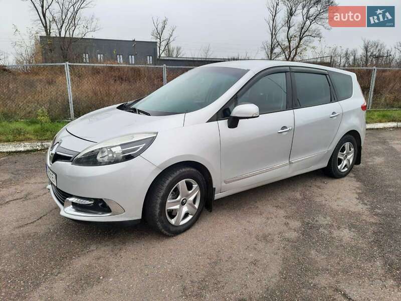 Минивэн Renault Grand Scenic 2015 в Черкассах фото Минивэн Renault Grand Scenic 2015 в Черкассах