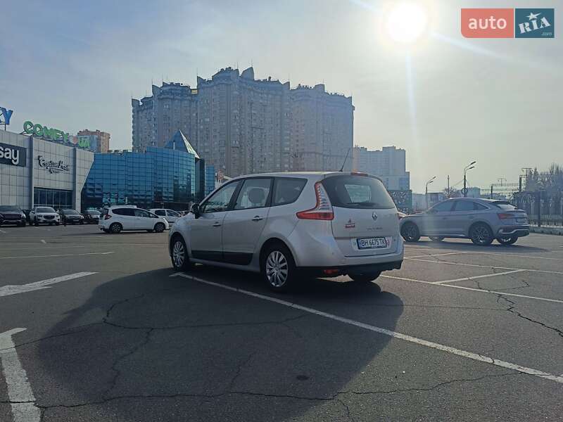 Минивэн Renault Grand Scenic 2010 в Одессе фото 5 Минивэн Renault Grand Scenic 2010 в Одессе