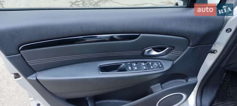 Минивэн Renault Grand Scenic 2011 в Лозовой