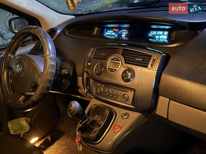 Минивэн Renault Grand Scenic 2005 в Новоселице фото 5 Минивэн Renault Grand Scenic 2005 в Новоселице