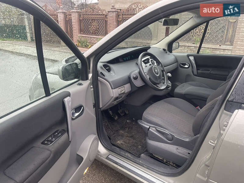 Минивэн Renault Grand Scenic 2006 в Черновцах