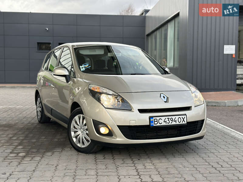Минивэн Renault Grand Scenic 2010 в Дрогобыче