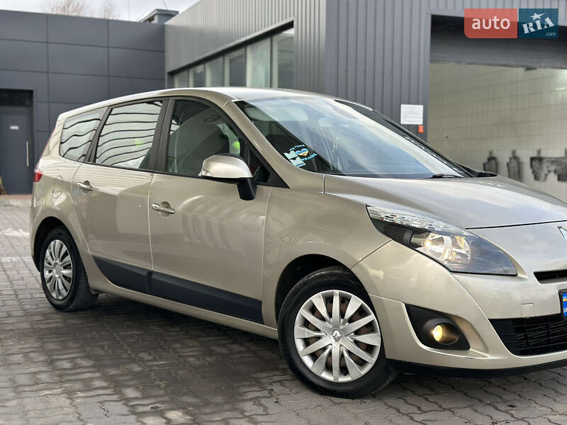 Минивэн Renault Grand Scenic 2010 в Дрогобыче