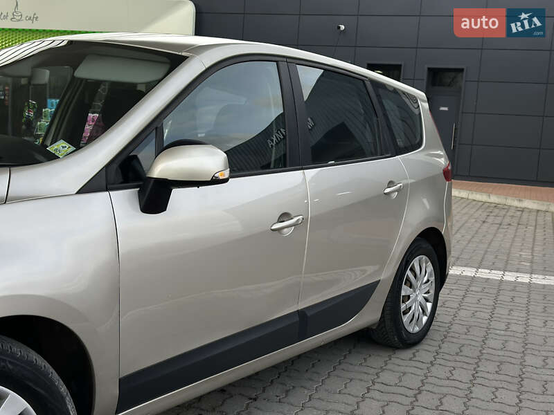 Минивэн Renault Grand Scenic 2010 в Дрогобыче