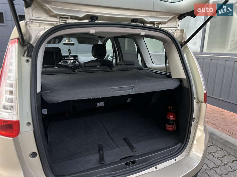 Минивэн Renault Grand Scenic 2010 в Дрогобыче