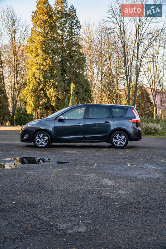 Минивэн Renault Grand Scenic 2011 в Бурштыне