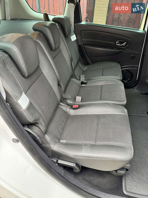 Минивэн Renault Grand Scenic 2013 в Котельве